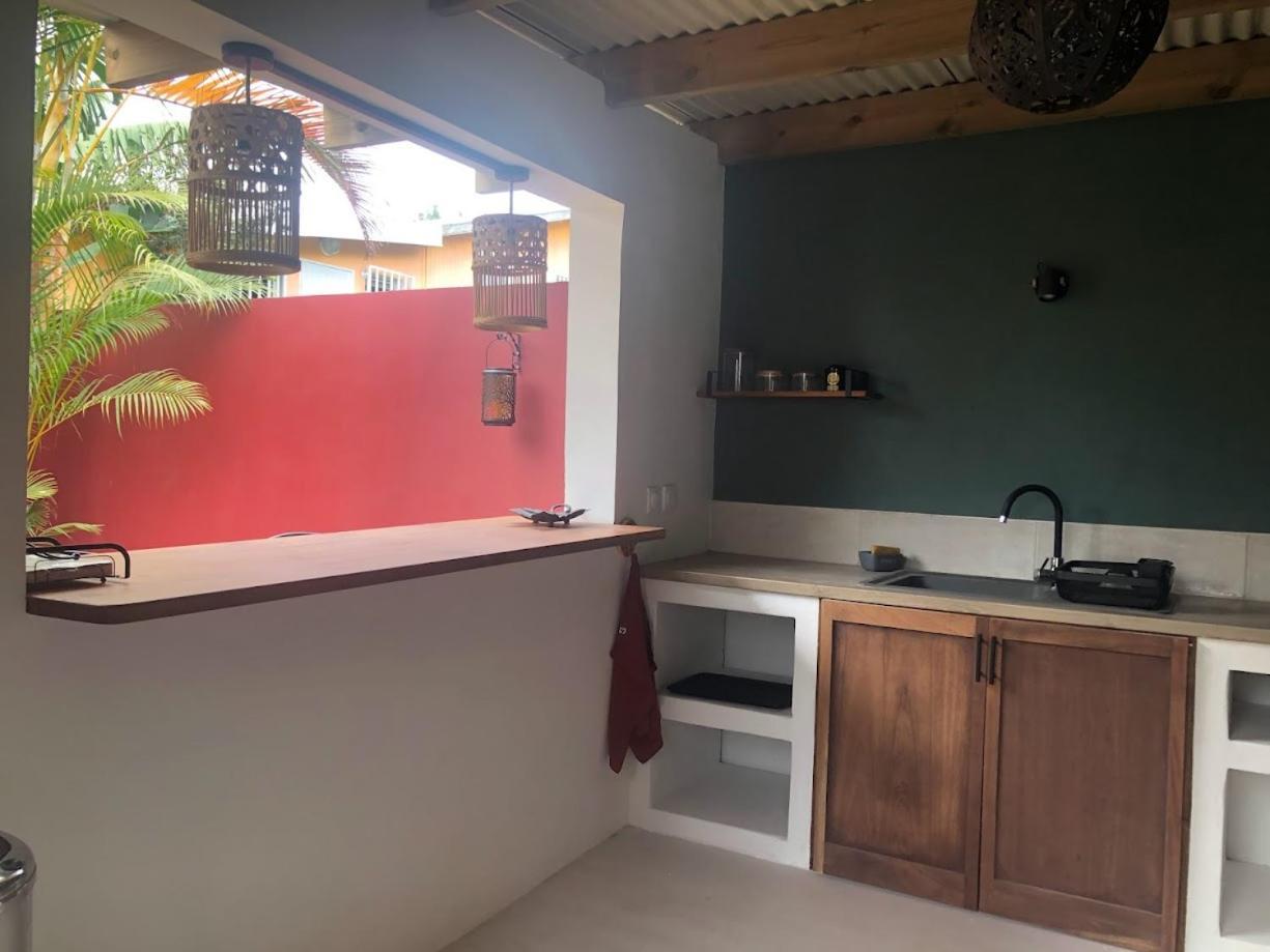 Tiny House Les Cactus - Bungalow St Gilles Les Hauts Saint-Paul Kültér fotó